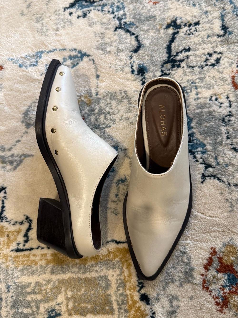ALOHAS White Leather Pointed Mules with Gold Studs